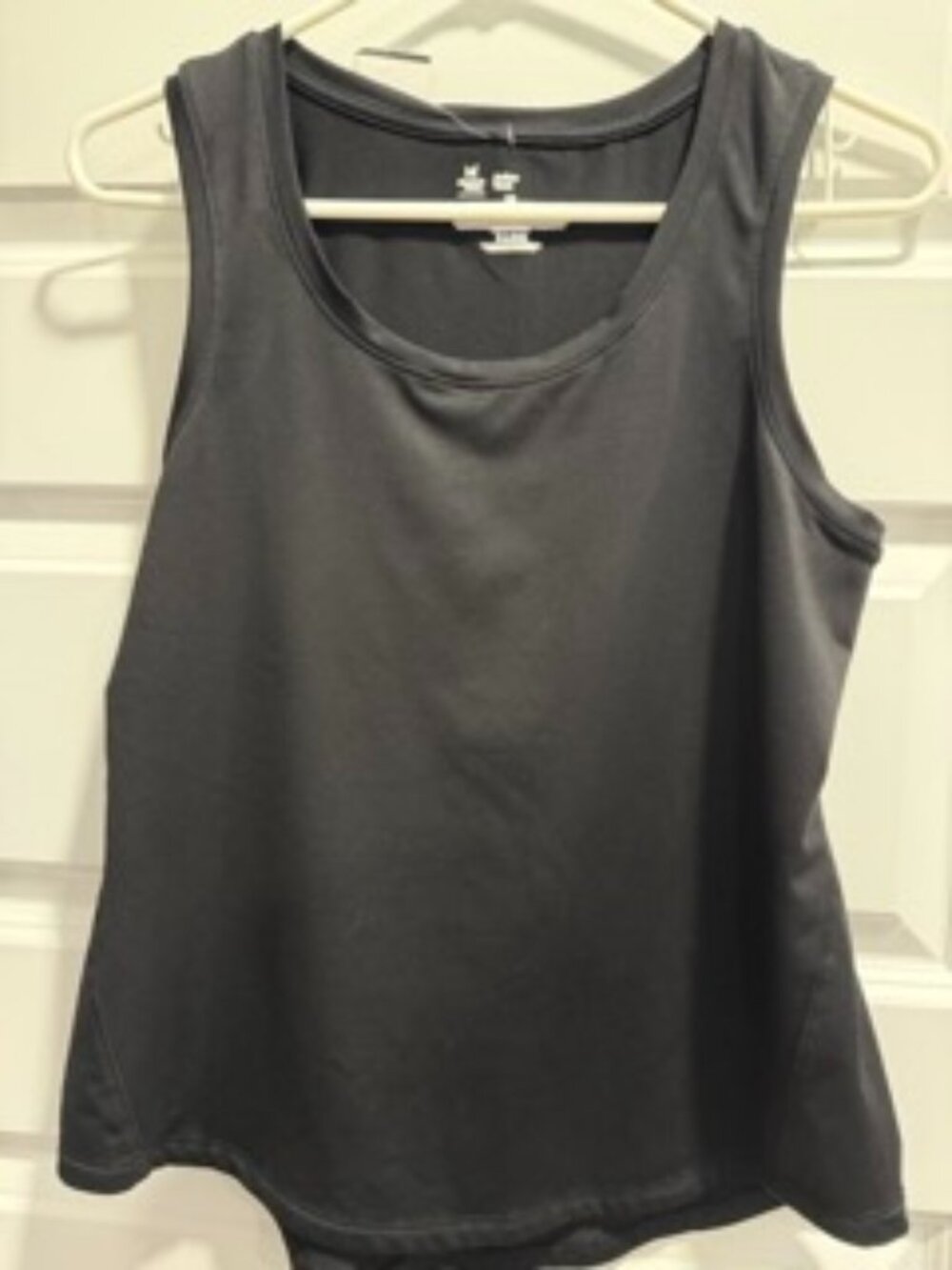 Member's Mark Ladies Moisture Wicking UPF 50+ Curved Hem 4-Way Stretch Tank